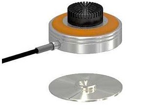 Figure 2. GRAS 147AX MagMount™ mounting system Figure 2. GRAS 147AX MagMount™ mounting system